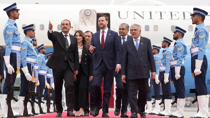 us-vice-president-jd-vance-arrives-in-islamabad-for-iran-talks-with-us-delegation