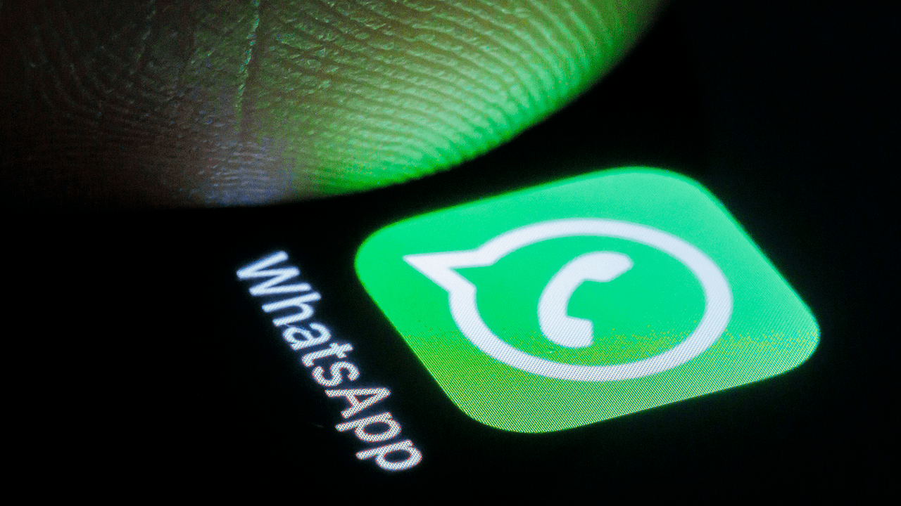 whatsapp-down-for-several-users-globally