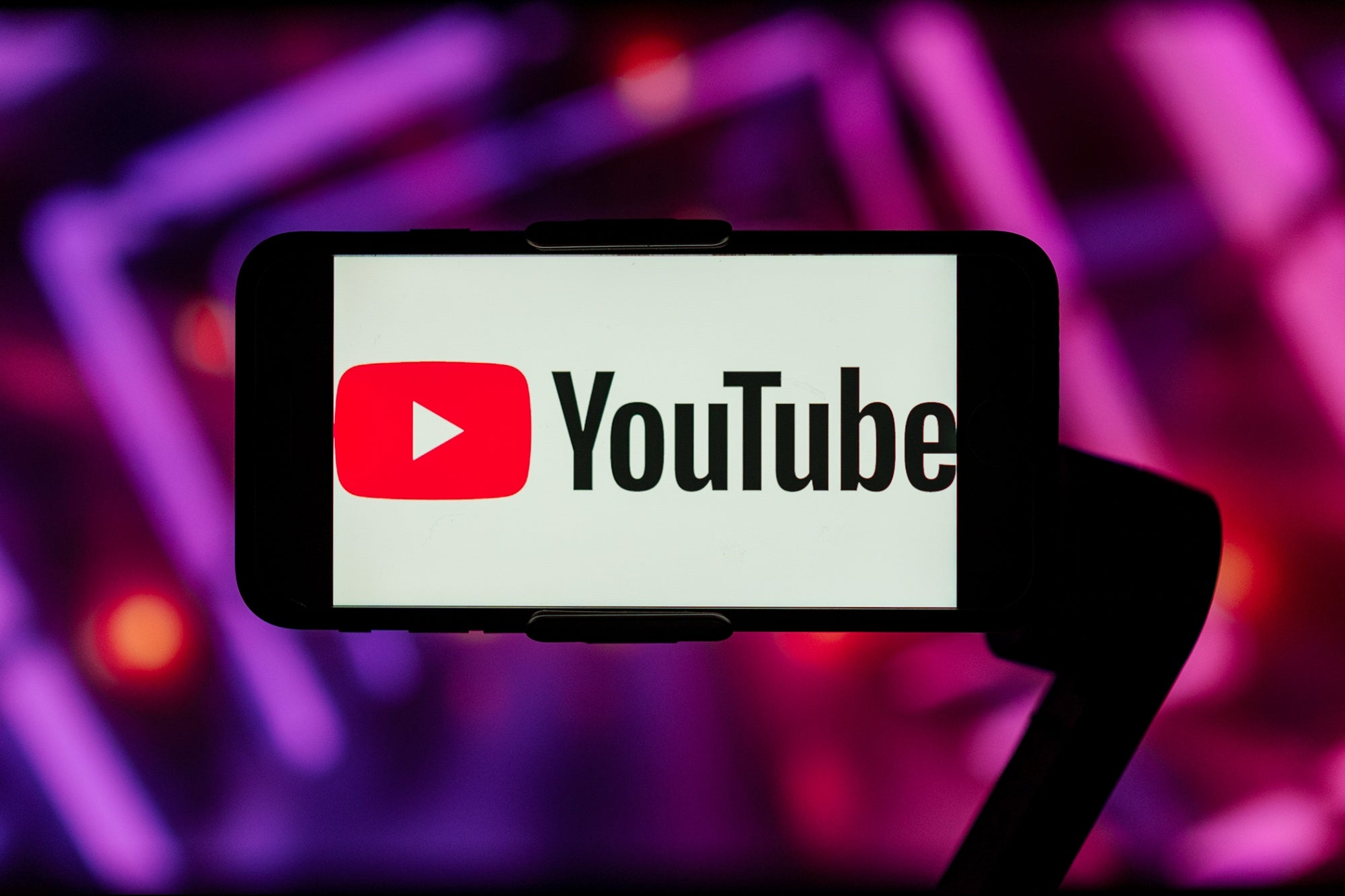 youtube-eases-monetisation-policy