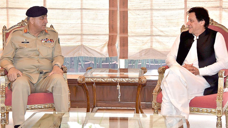 pm-coas-exchange-views-on-latest-kashmir-situation