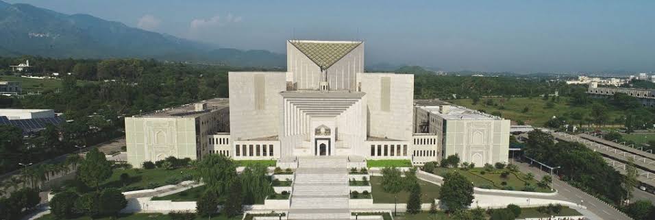 sc-suspends-notification-of-army-chiefs-extension