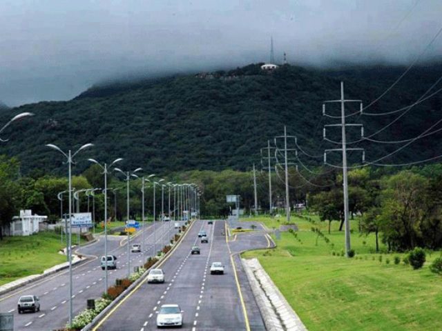 islamabad-mayor-inaugurates-clean-and-green-campaign